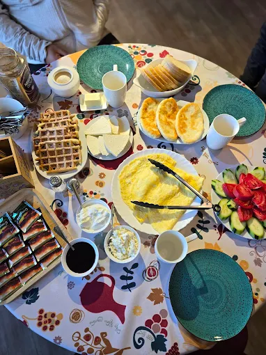 Breakfast at Aronia Kazbegi, Kazbegi
