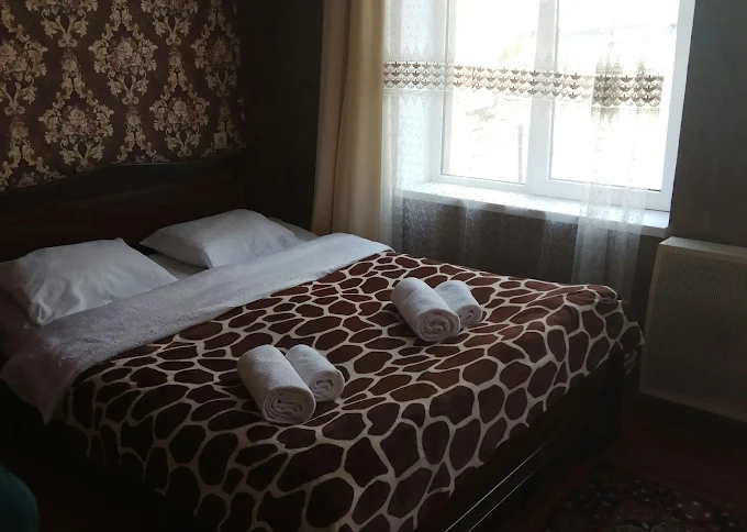 Nikoloz Guesthouse