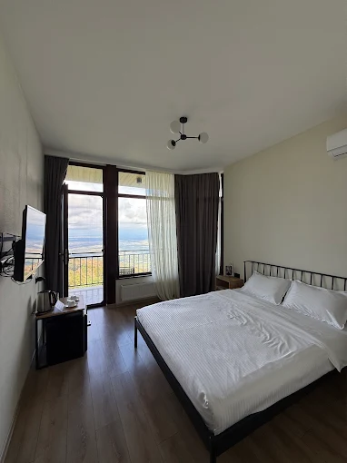 Cosy Rooms with View