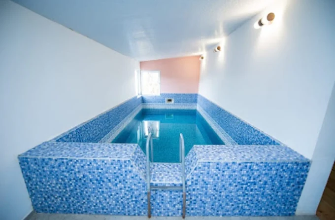 Hotel Zemo Aragvi swimingpool